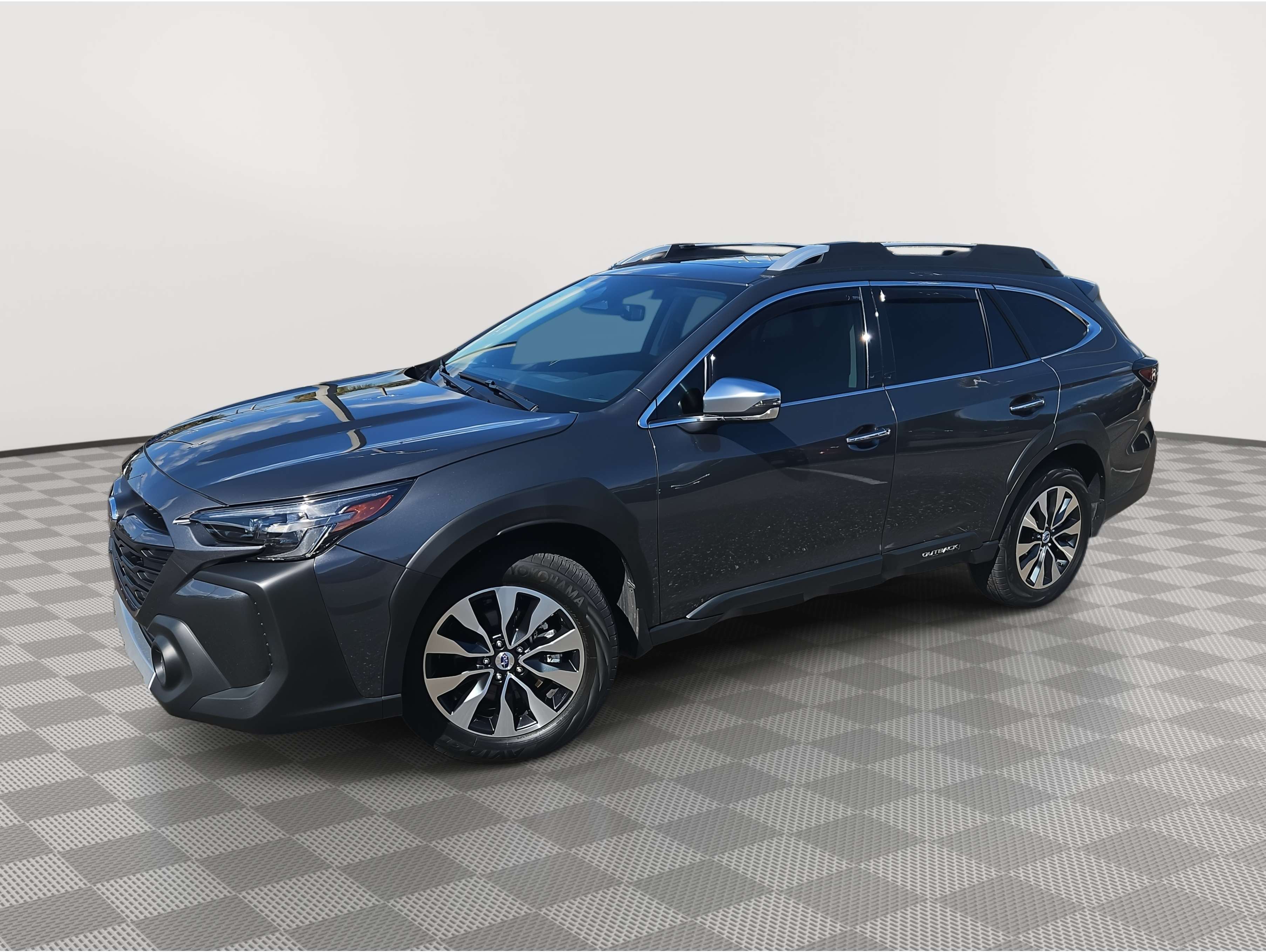 2025 Subaru Outback Touring's photo