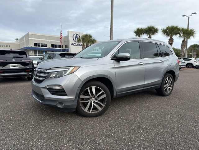 2016 Honda Pilot Touring's photo