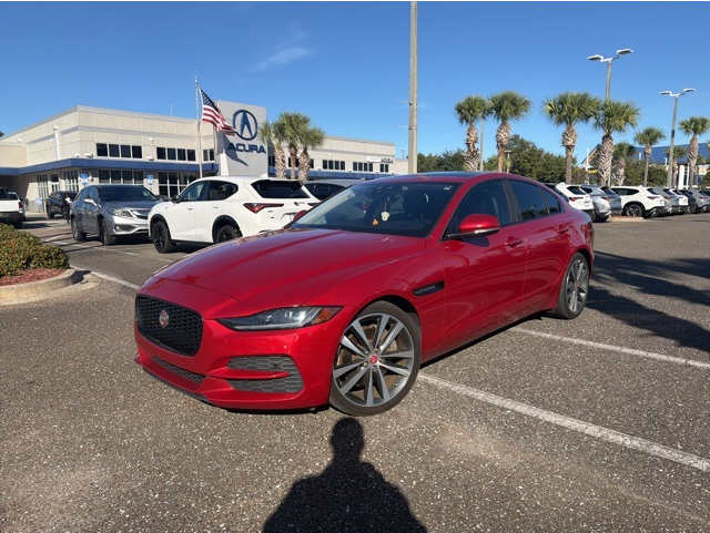2020 Jaguar XE S's photo