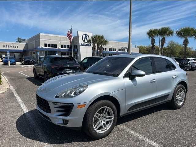 2017 Porsche Macan