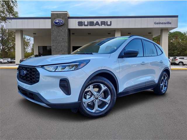 2025 Ford Escape ST-Line's photo
