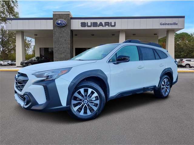 2025 Subaru Outback Limited's photo