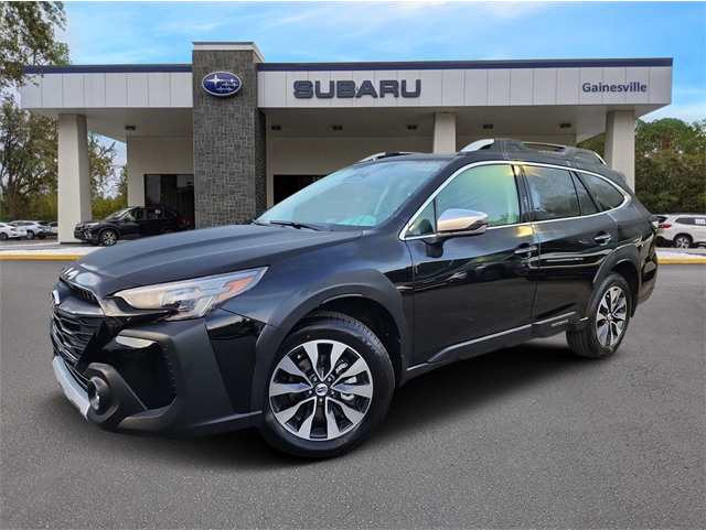 2025 Subaru Outback Touring's photo