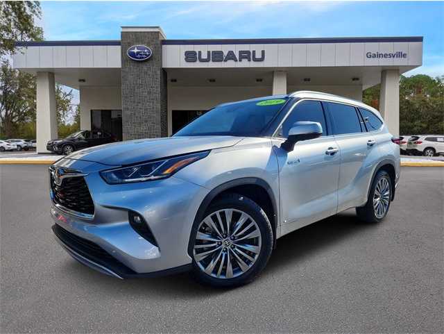2021 Toyota Highlander Platinum's photo