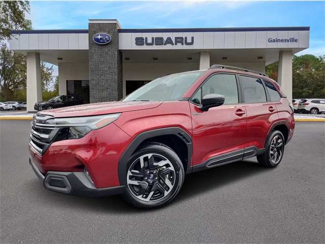 2025 Subaru Forester Limited's photo
