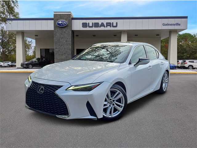 2023 Lexus IS 300's photo