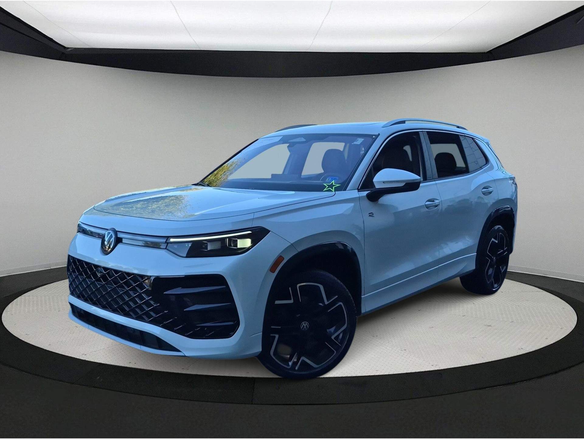 2025 Volkswagen Tiguan SEL R-LINE