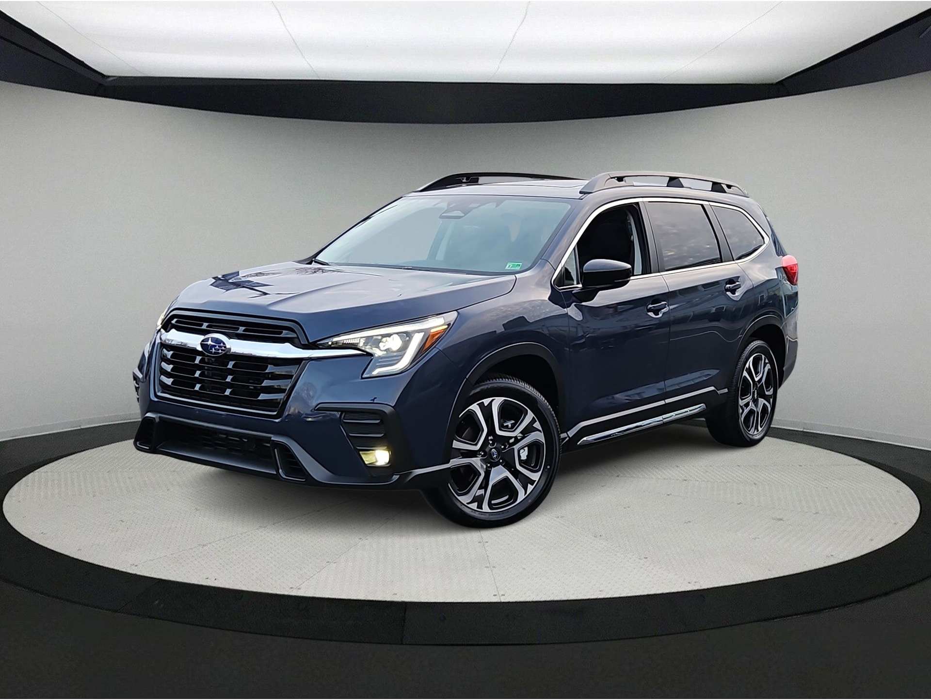 2025 Subaru Ascent Limited's photo