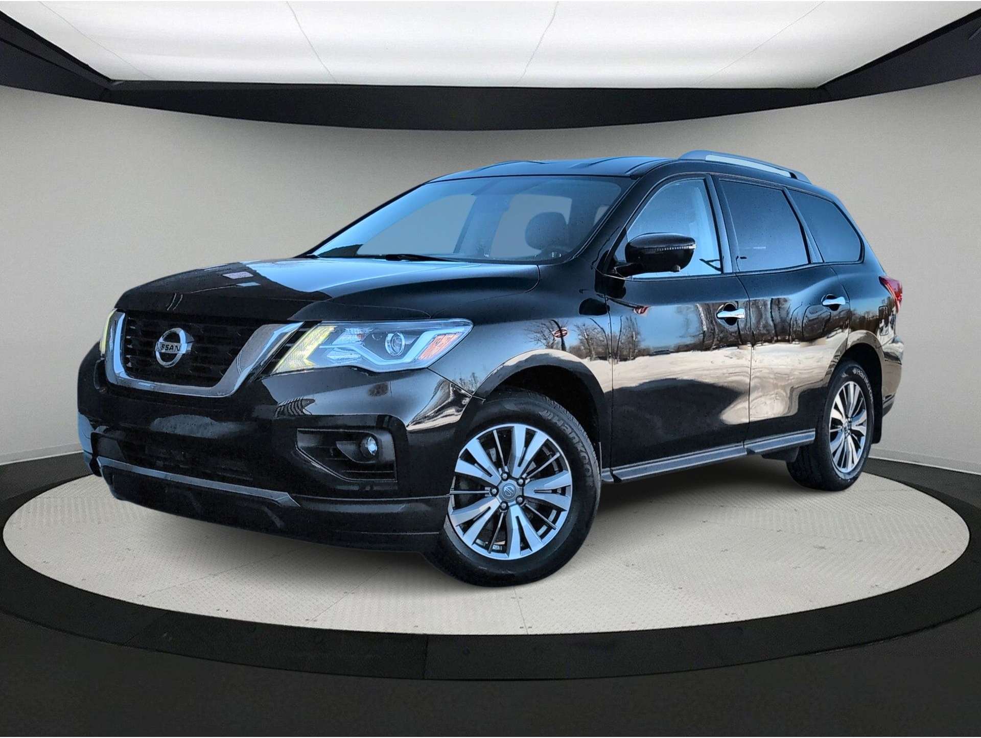 2019 Nissan Pathfinder SL