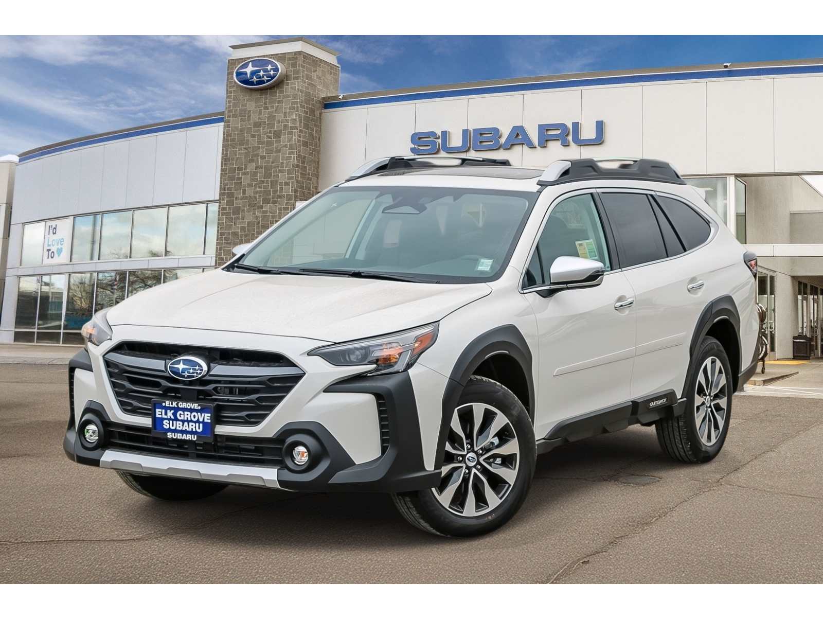 2025 Subaru Outback Touring's photo