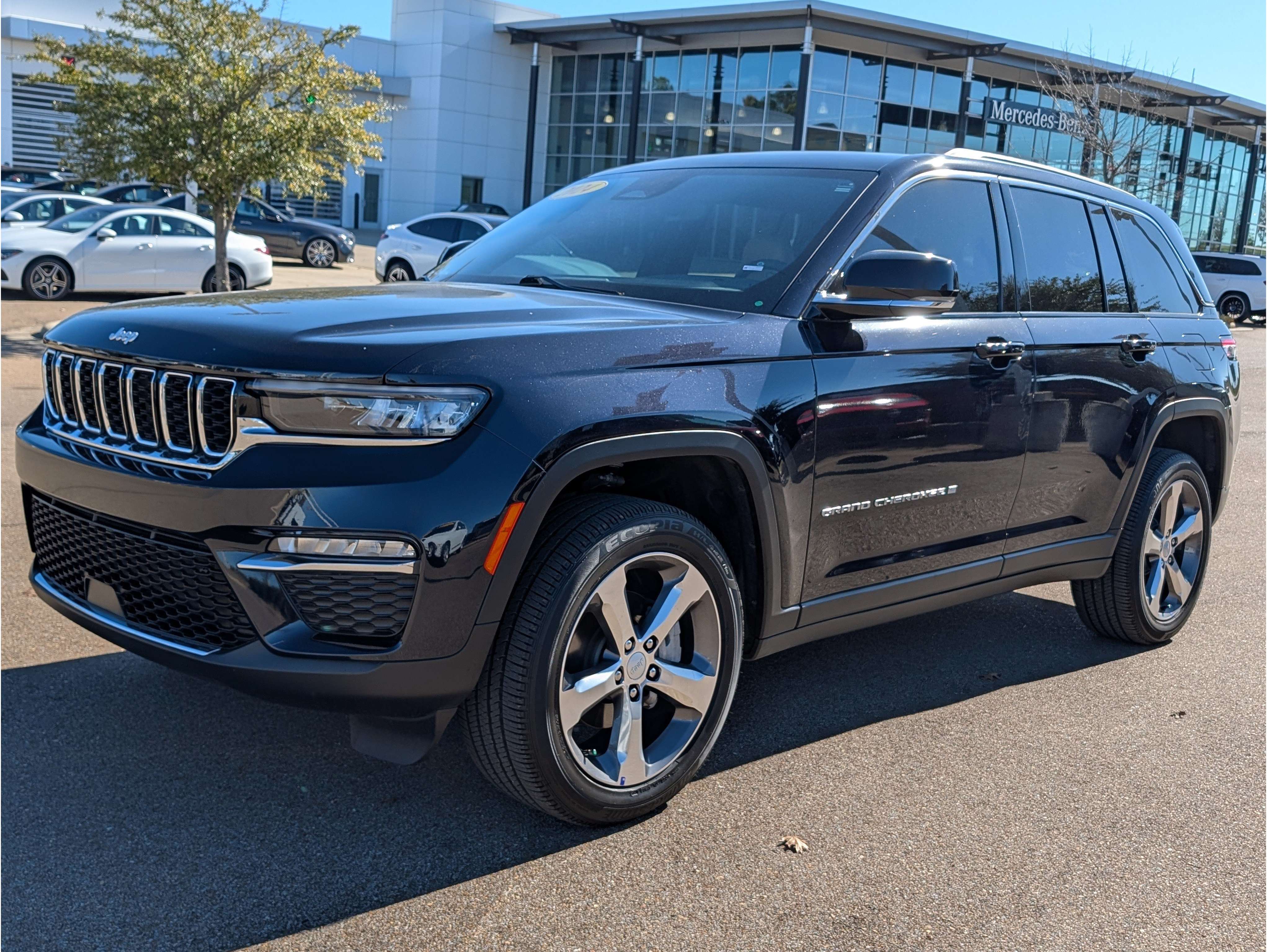 2024 Jeep Grand Cherokee Limited's photo