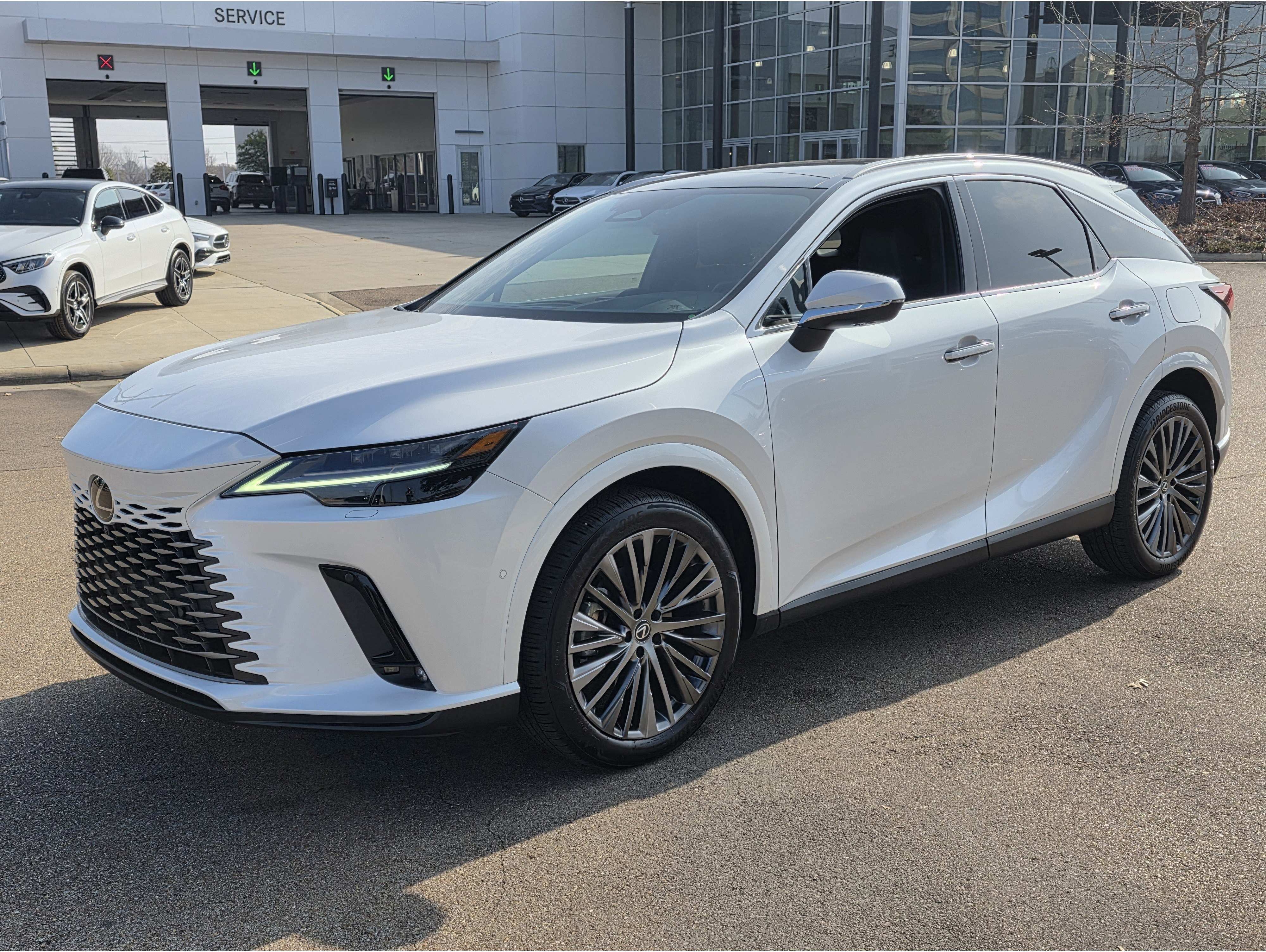 2023 Lexus RX 350's photo