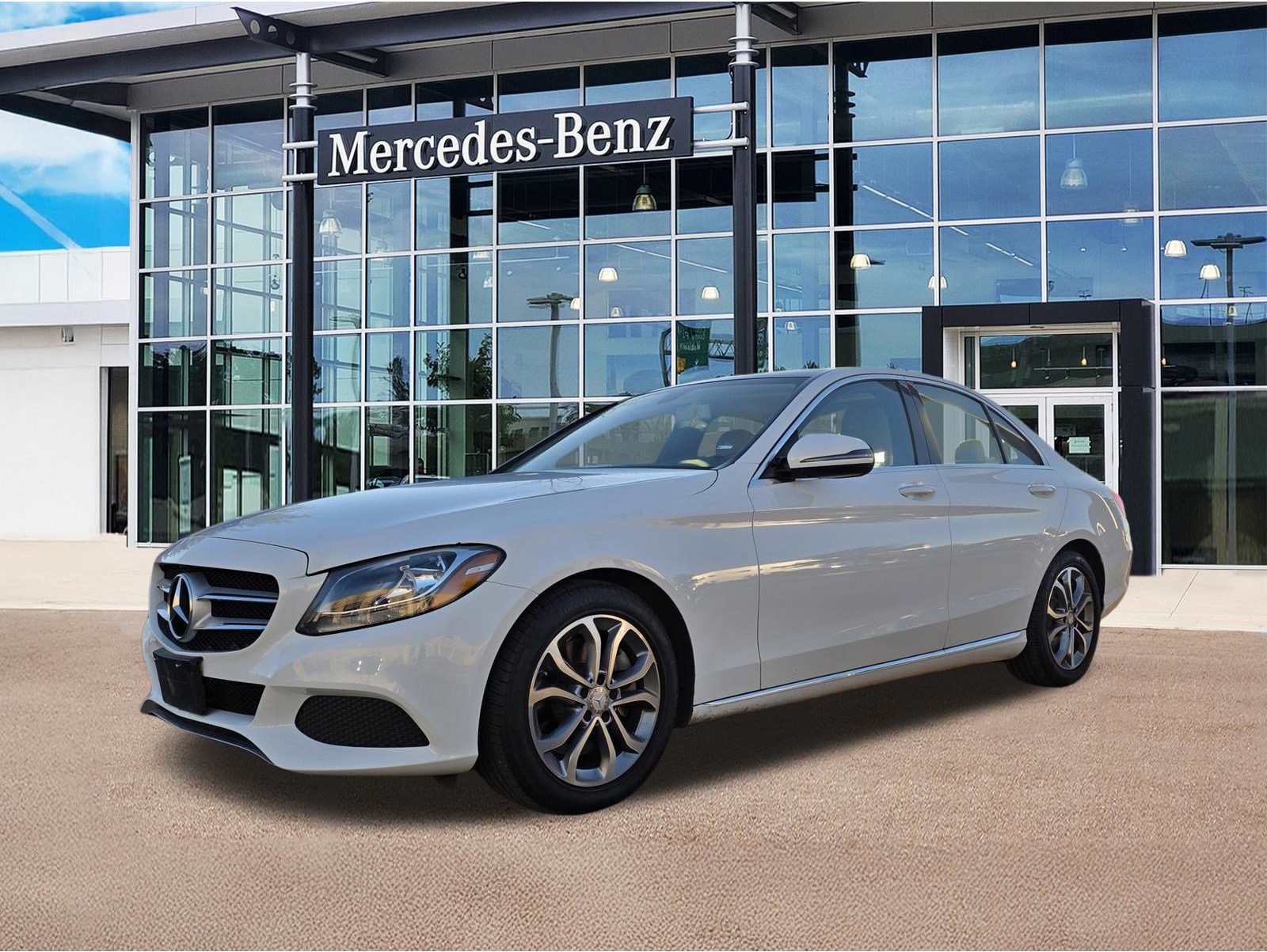 2017 Mercedes-Benz C-Class C300's photo