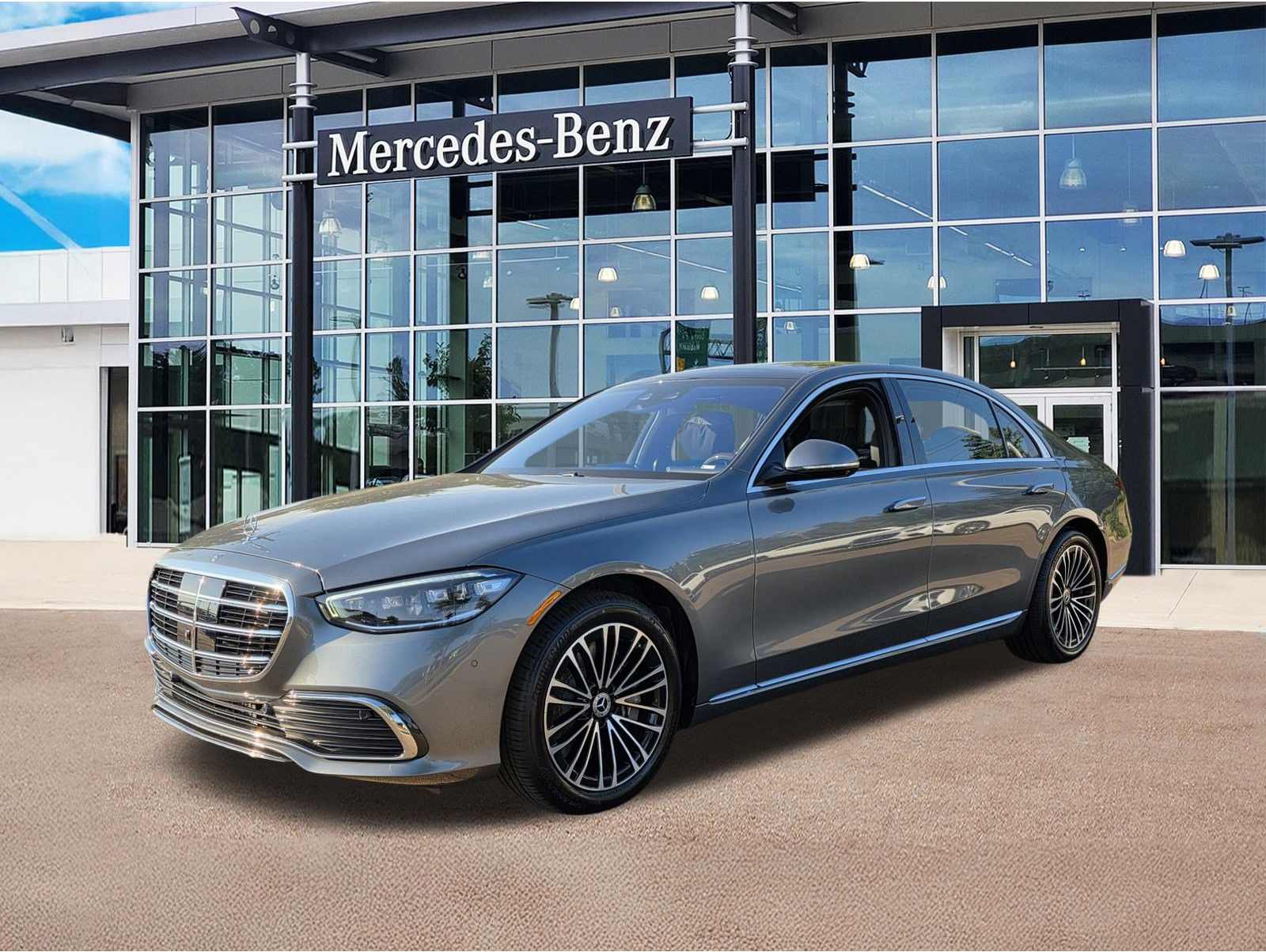 2026 Mercedes-Benz S-Class S 580e's photo
