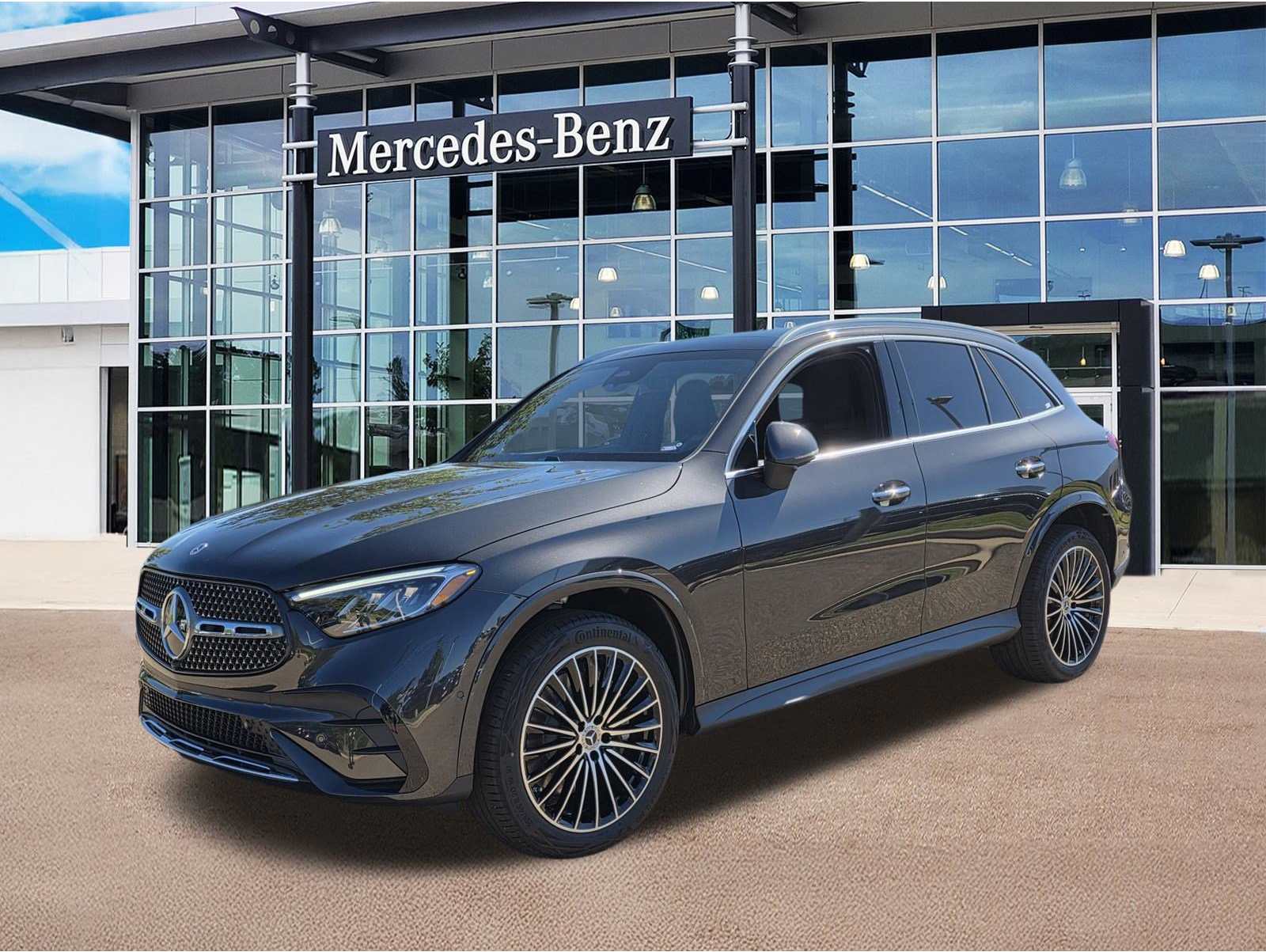 2026 Mercedes-Benz GLC Base's photo