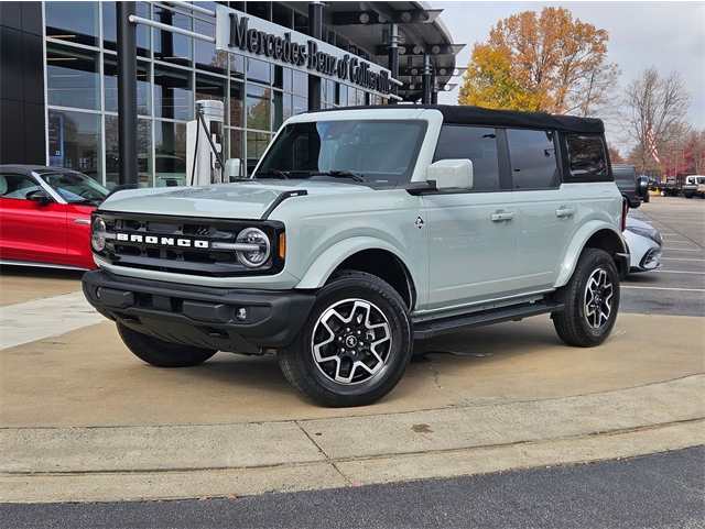 2022 Ford Bronco 4-Door Outer Banks