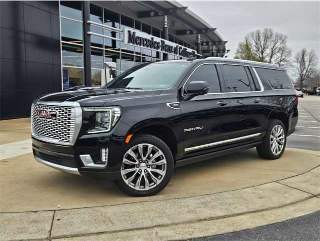 2021 GMC Yukon XL Denali's photo