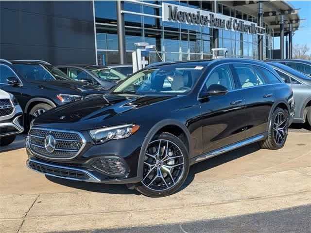 2025 Mercedes-Benz E-Class E450 All-Terrain's photo