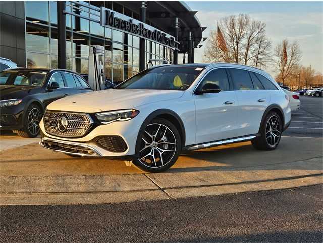 2025 Mercedes-Benz E-Class E450 All-Terrain's photo