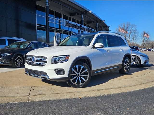 2023 Mercedes-Benz GLB Base's photo