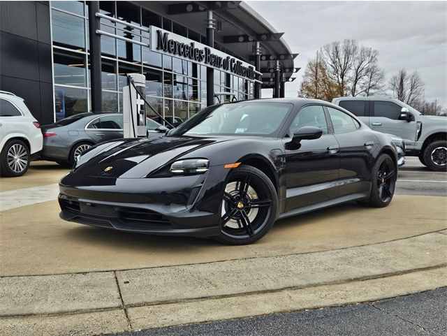 2023 Porsche Taycan Base's photo