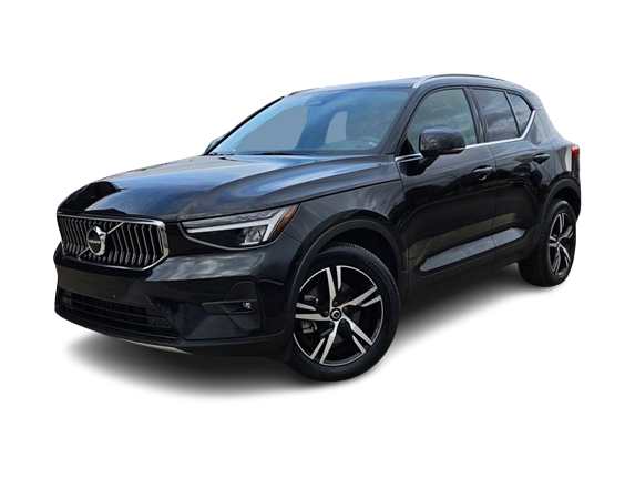 Thumbnail: 2023 Volvo XC40 - 1