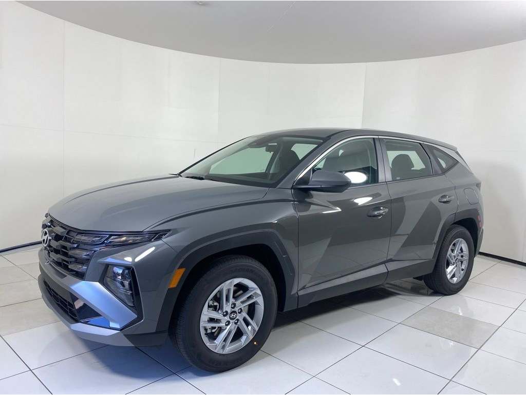 2026 Hyundai Tucson SE's photo