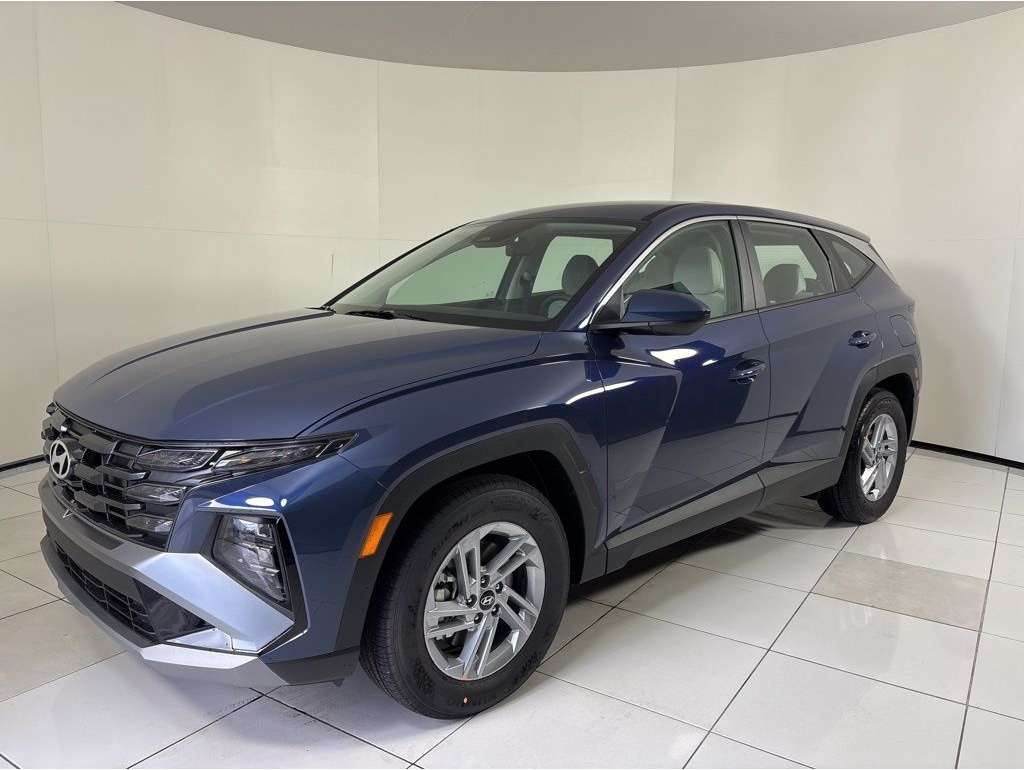 2026 Hyundai Tucson SE's photo