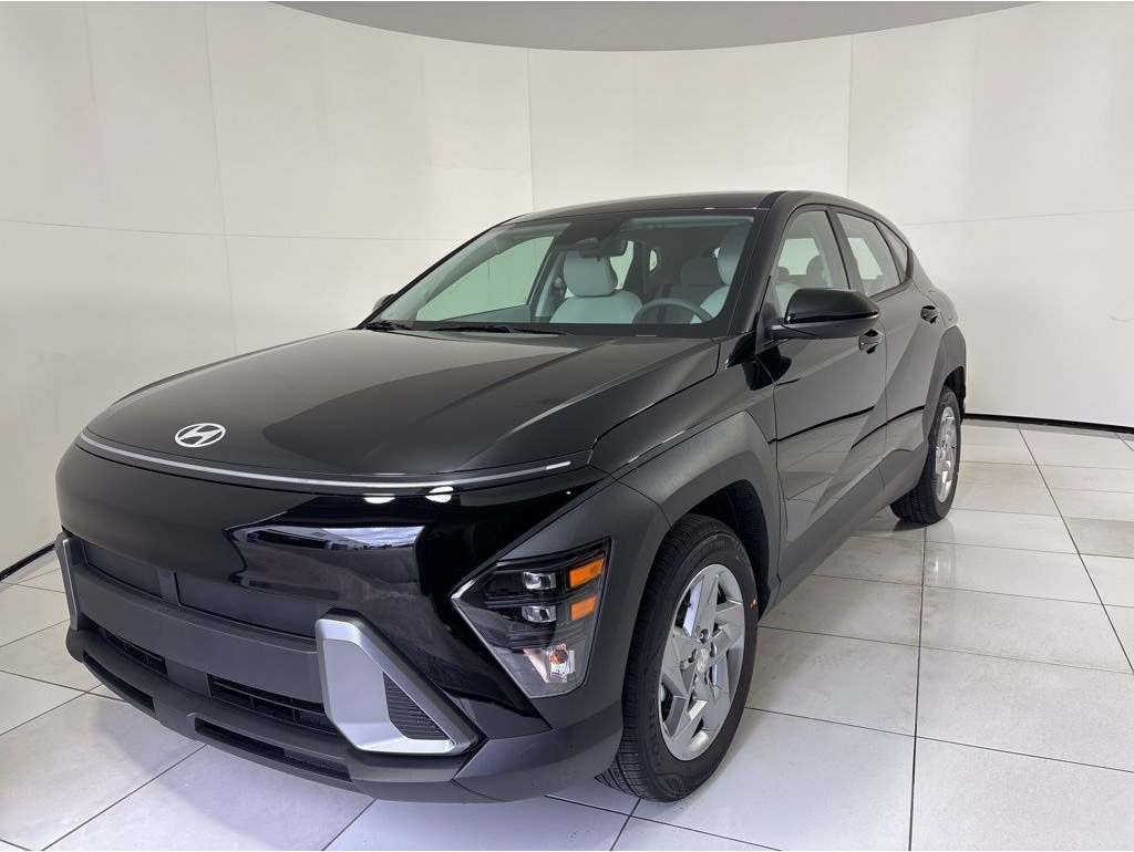 2026 Hyundai Kona SE's photo