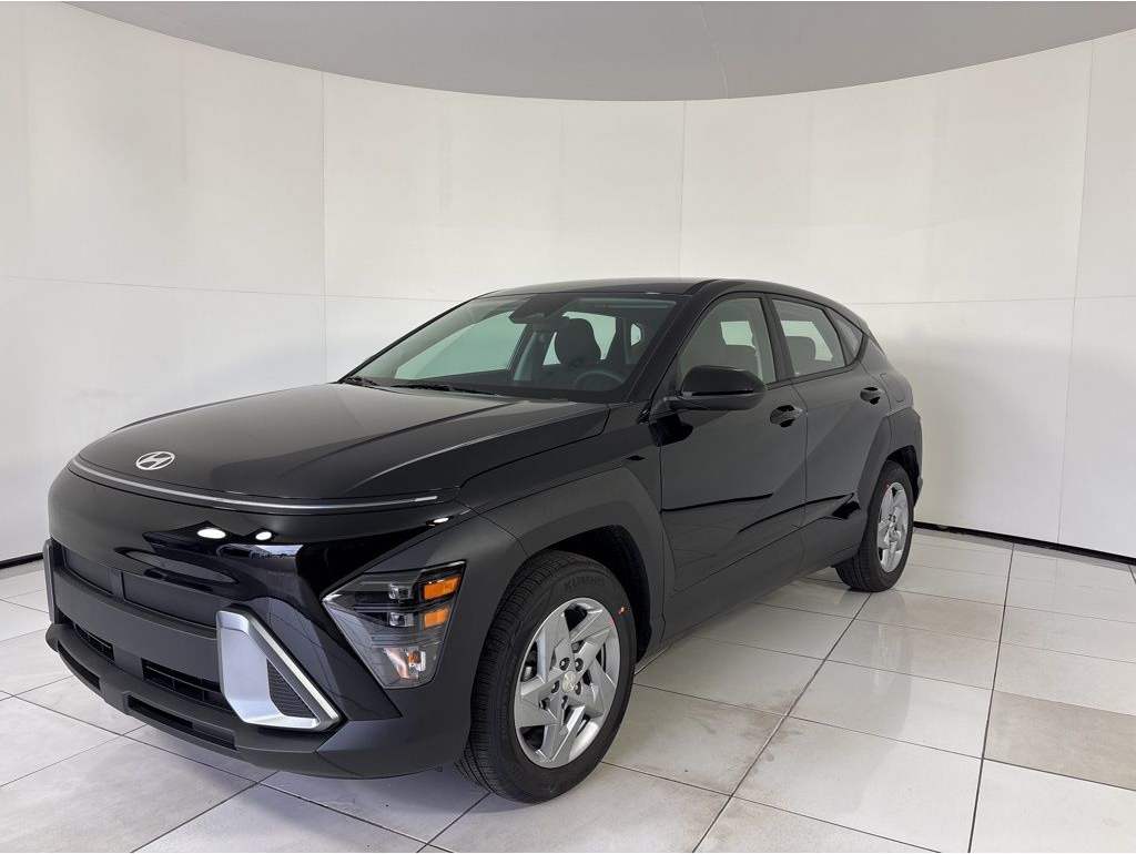 2026 Hyundai Kona SE's photo