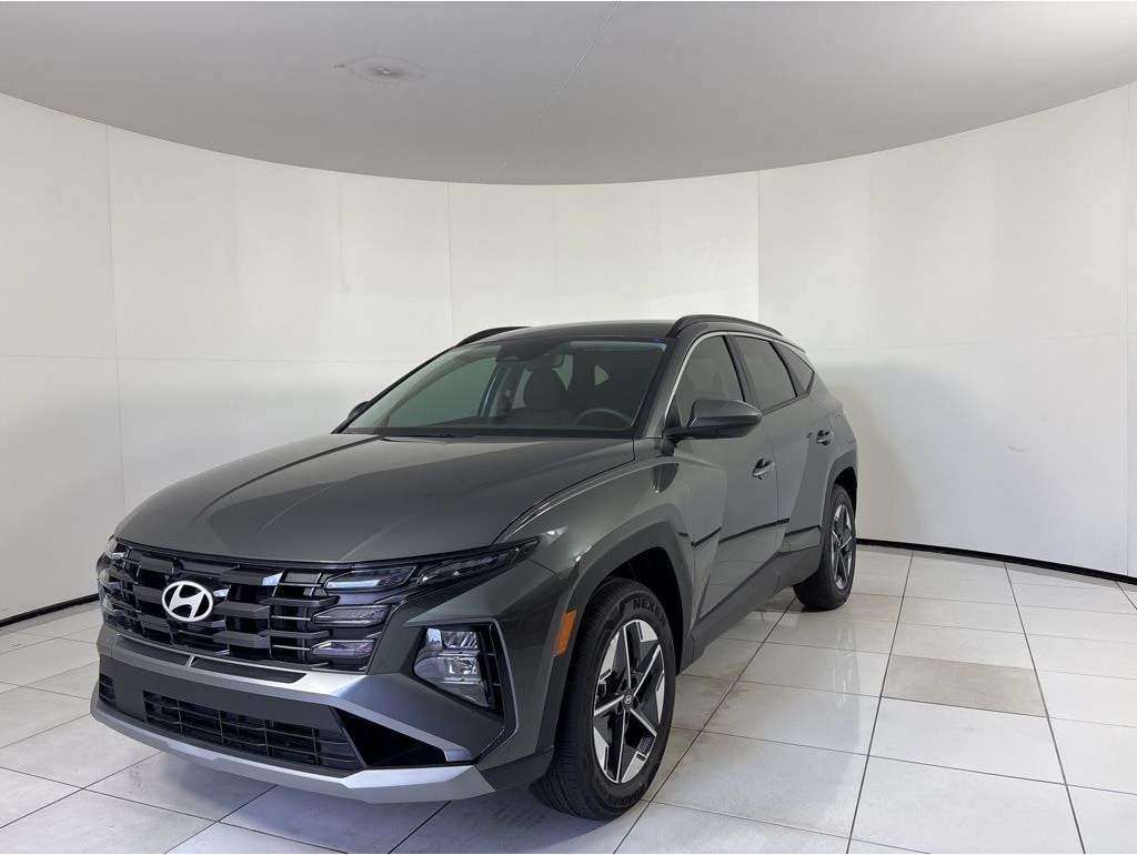 2026 Hyundai Tucson Blue SE's photo