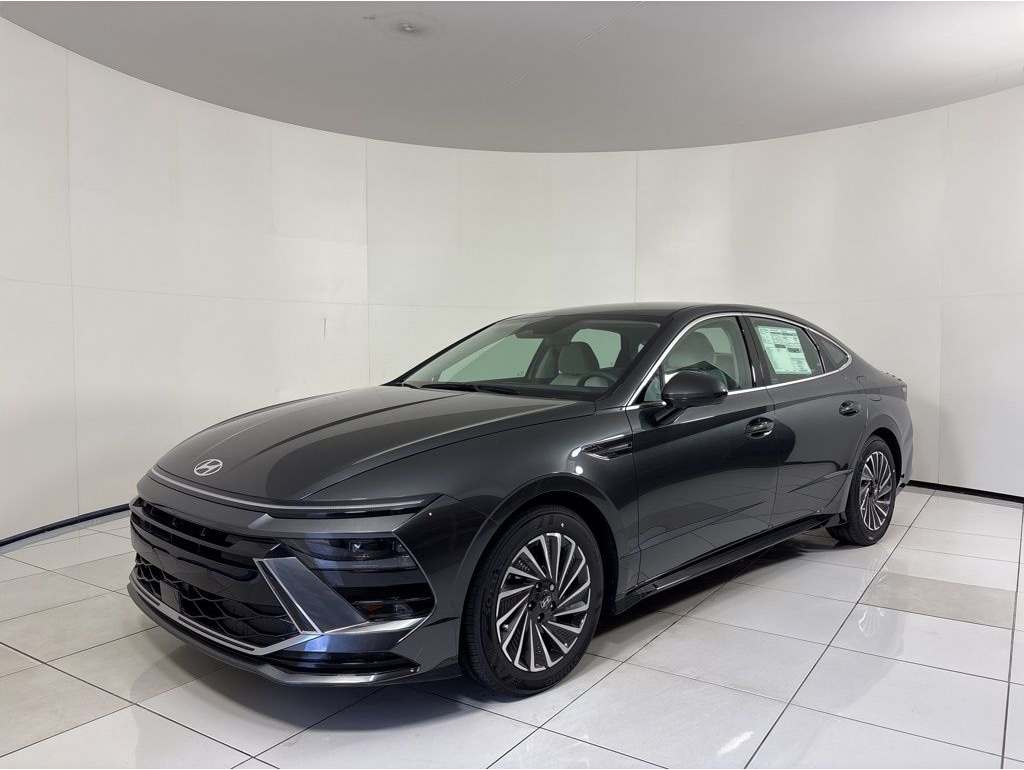 2025 Hyundai Sonata Hybrid SEL's photo