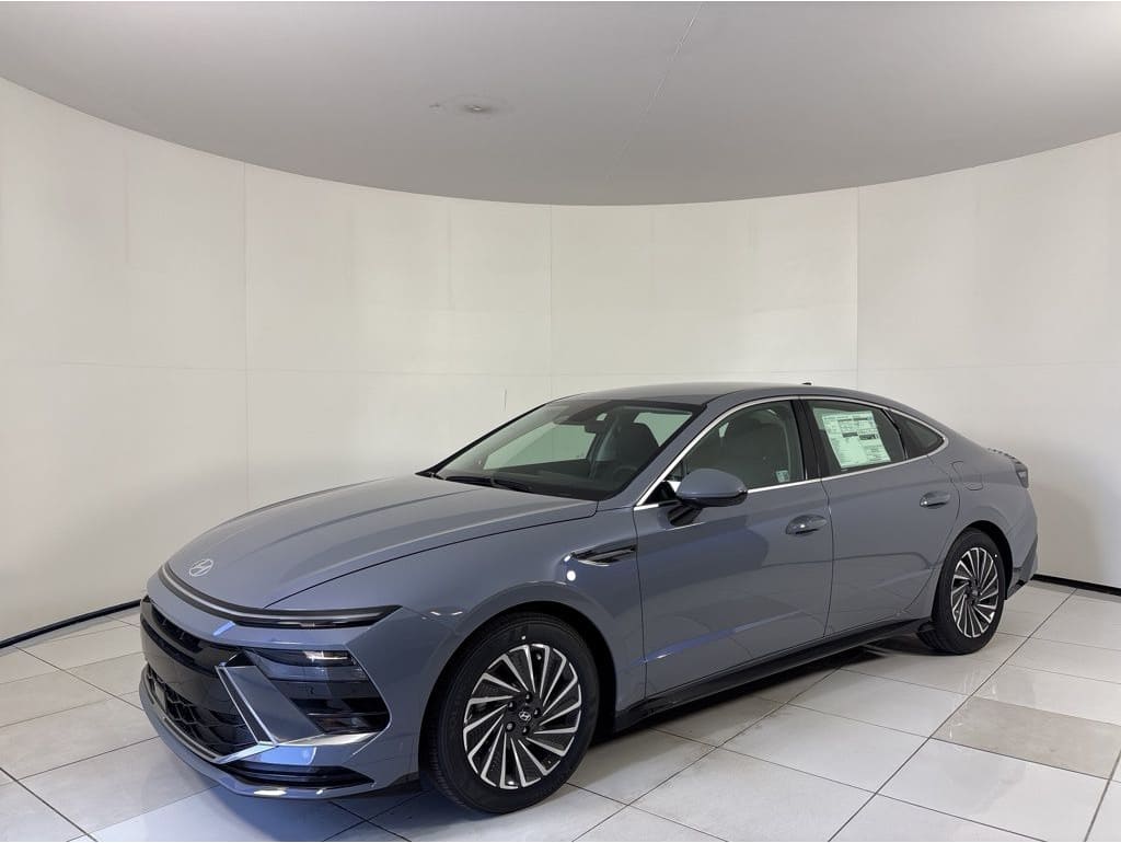 2025 Hyundai Sonata Hybrid SEL's photo