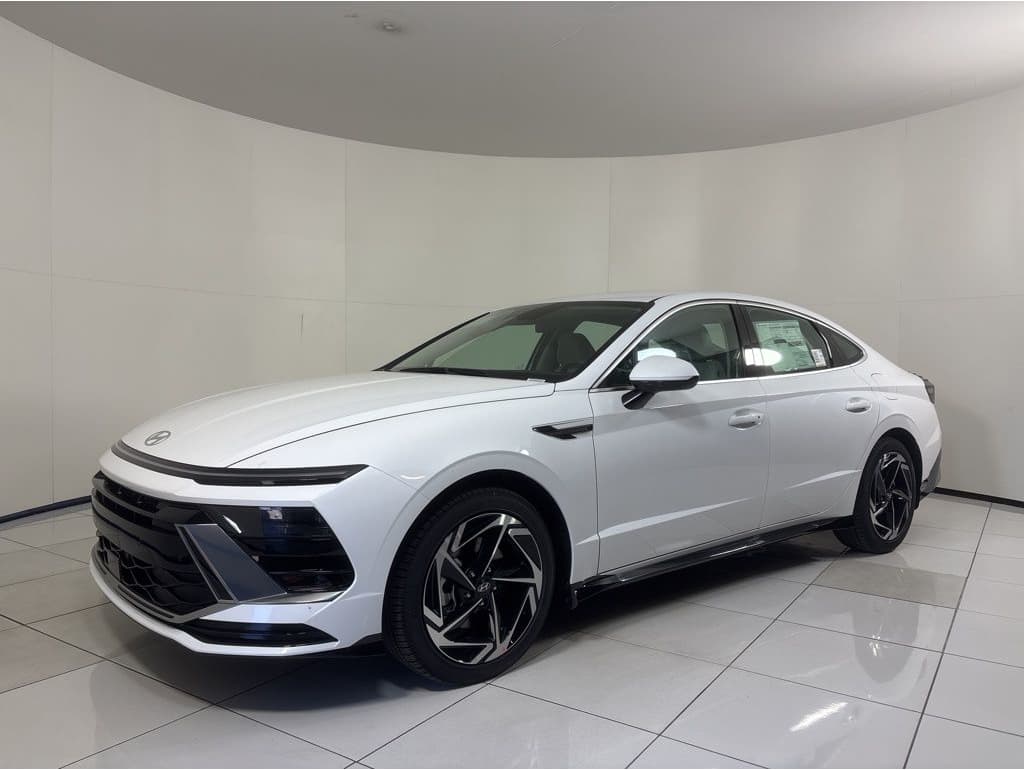 2026 Hyundai Sonata SEL's photo