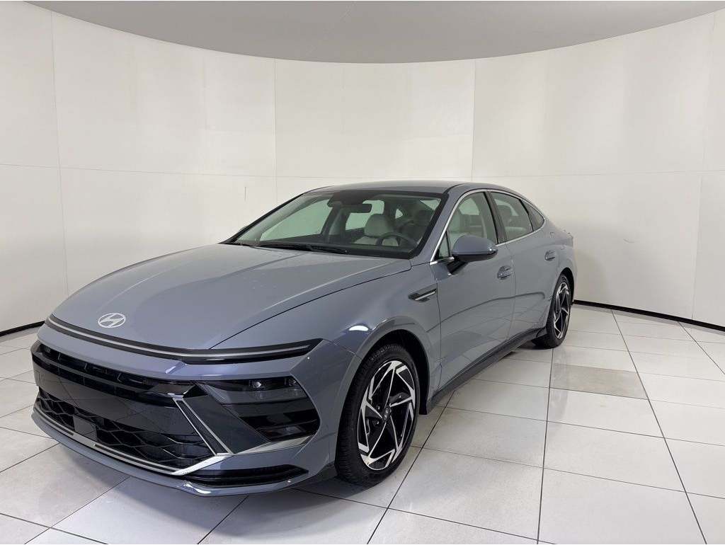 2026 Hyundai Sonata SEL's photo