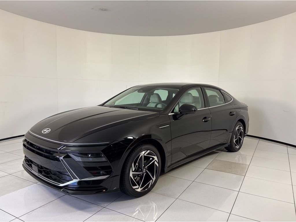 2026 Hyundai Sonata SEL's photo