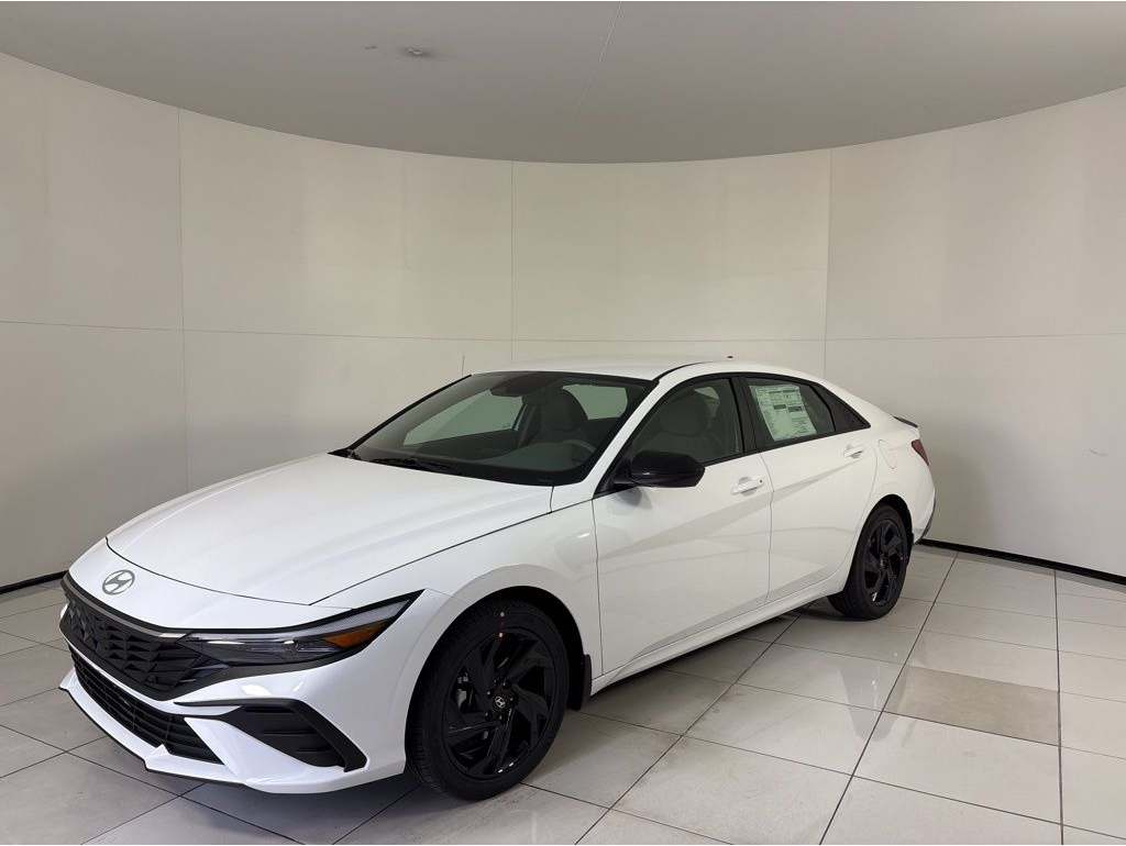 2026 Hyundai Elantra SEL's photo