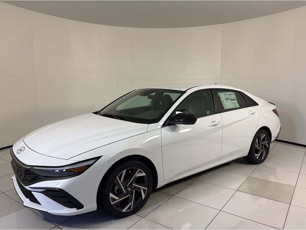 2025 Hyundai Elantra Blue's photo