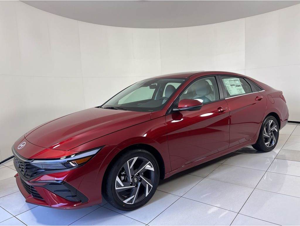 2026 Hyundai Elantra Limited's photo