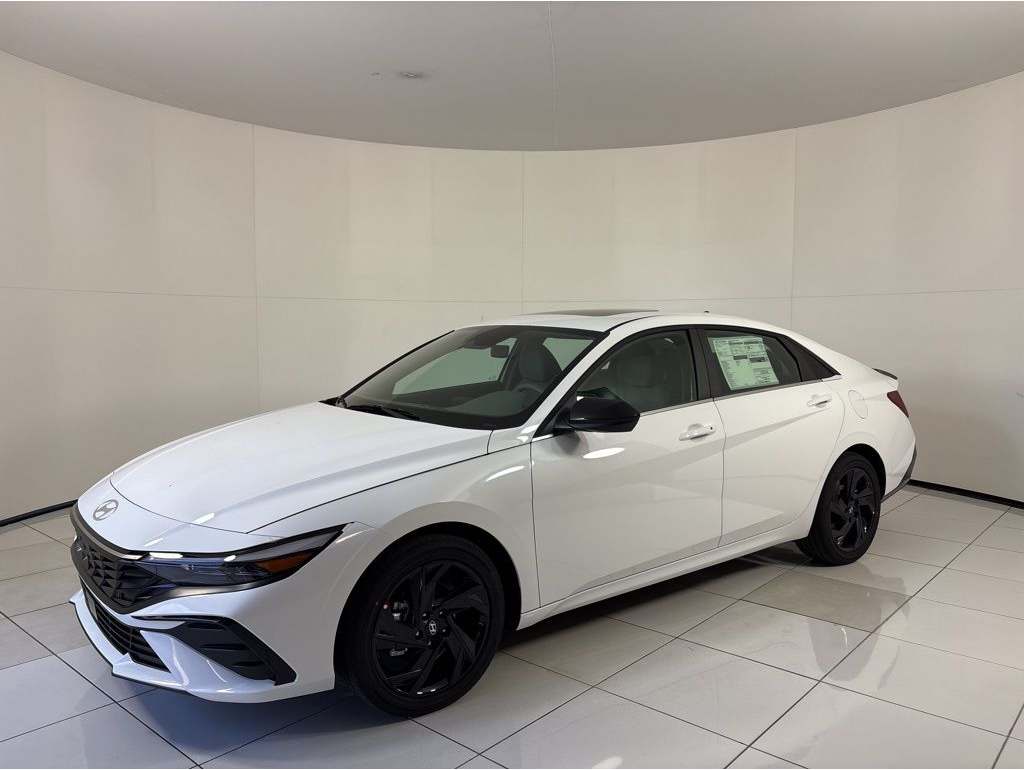 2026 Hyundai Elantra SEL's photo