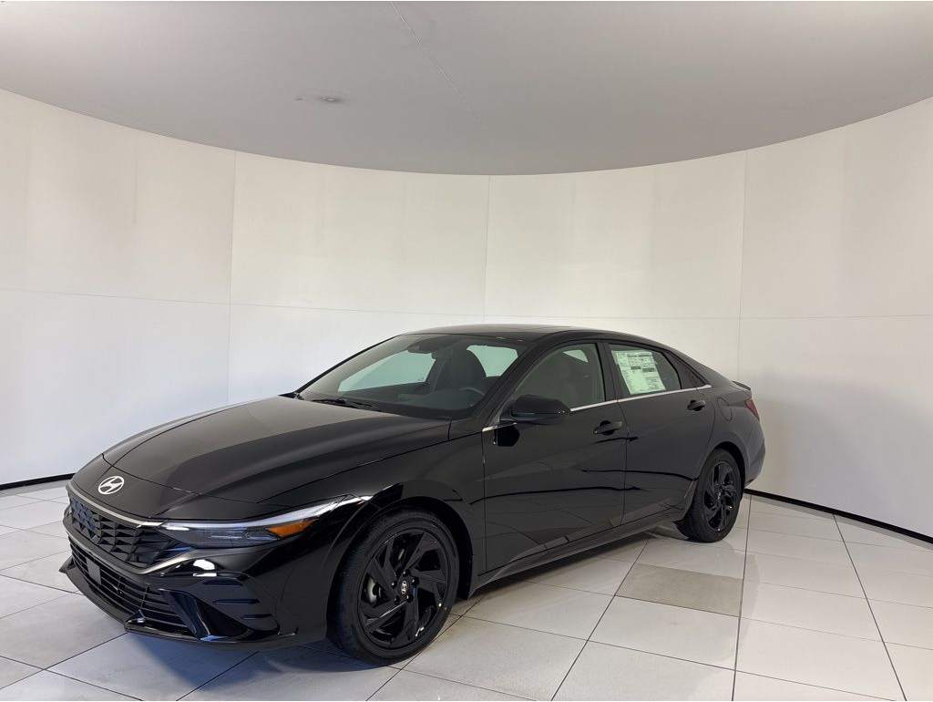 2026 Hyundai Elantra SEL's photo