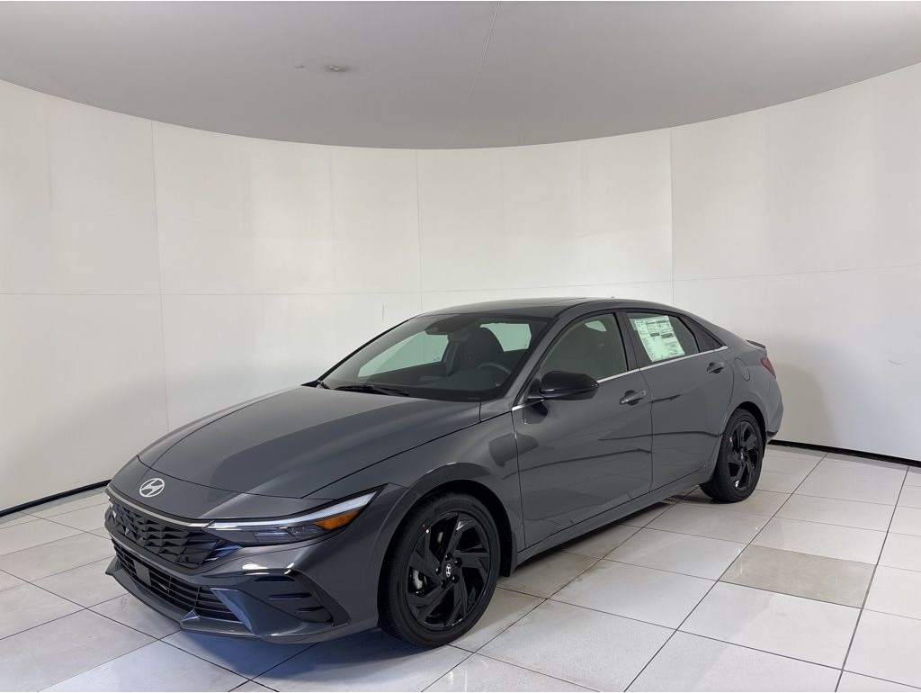 2026 Hyundai Elantra SEL's photo