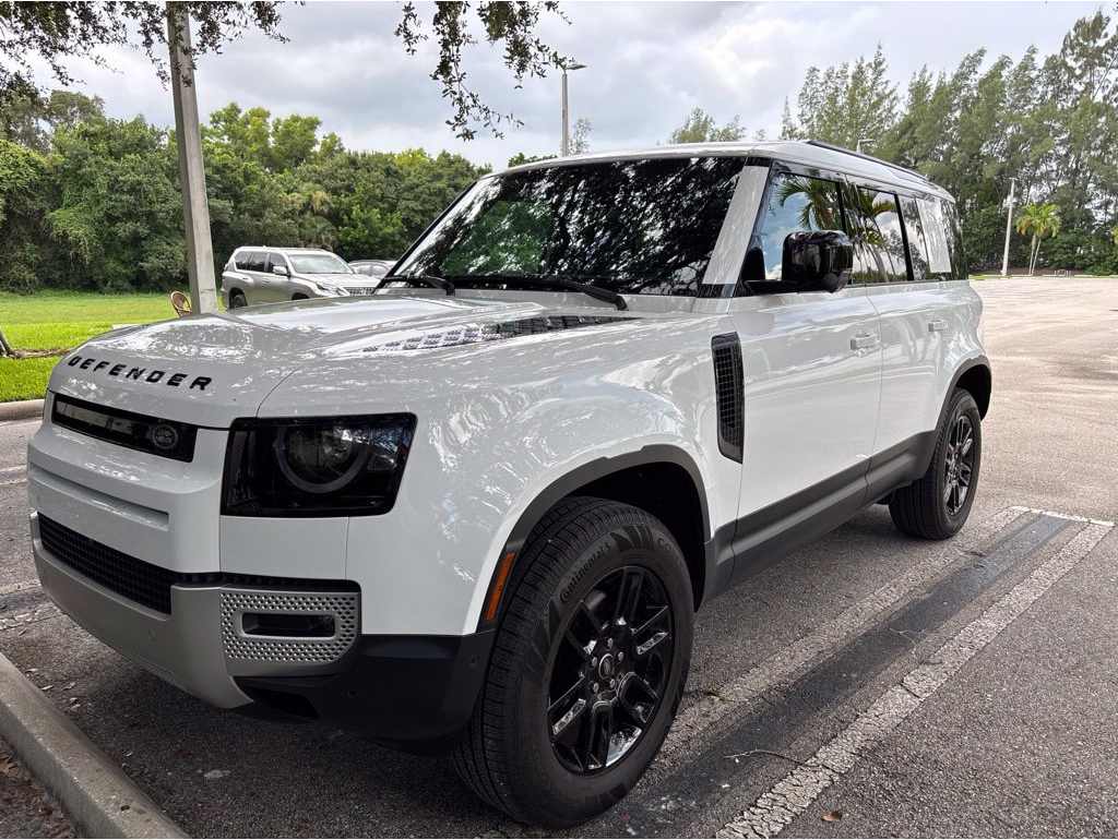 2025 Land Rover Defender