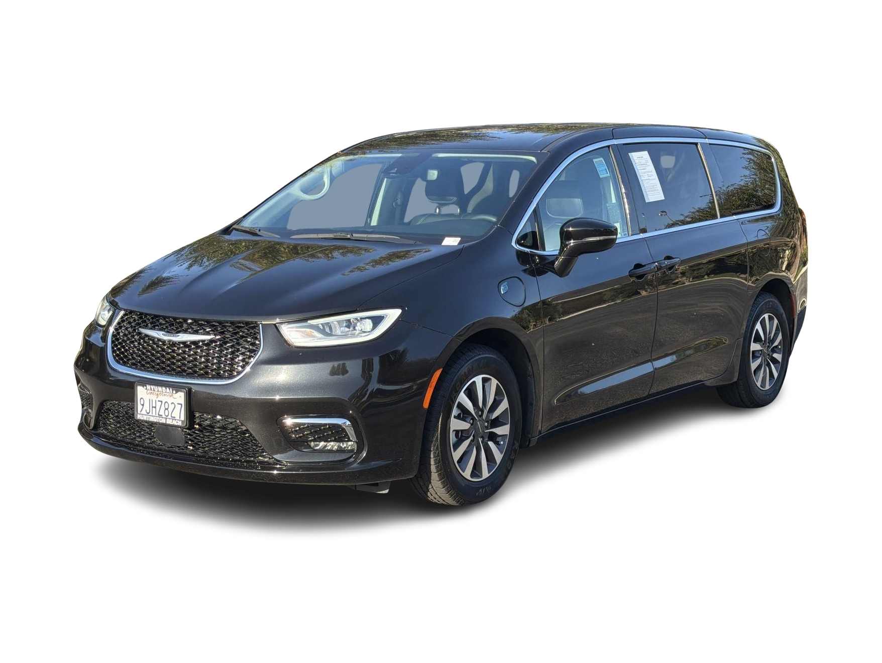 Thumbnail: 2024 Chrysler Pacifica - 1