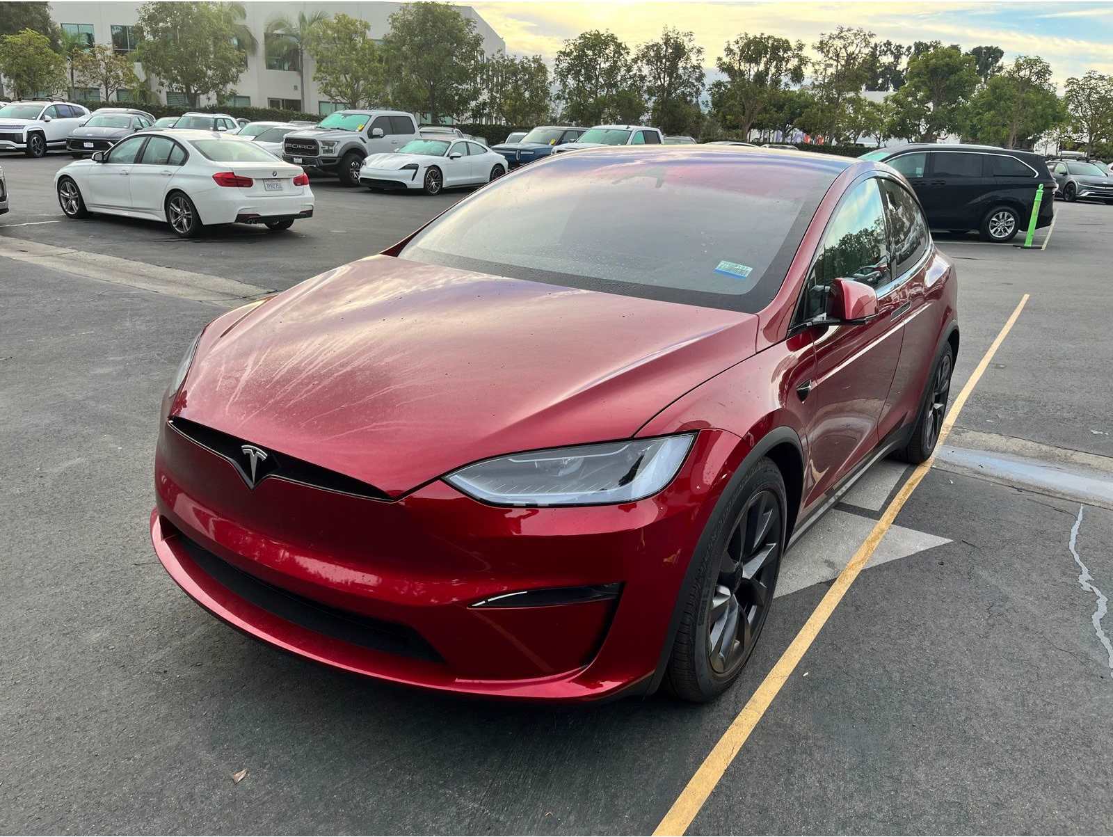 2024 Tesla Model X Long Range's photo