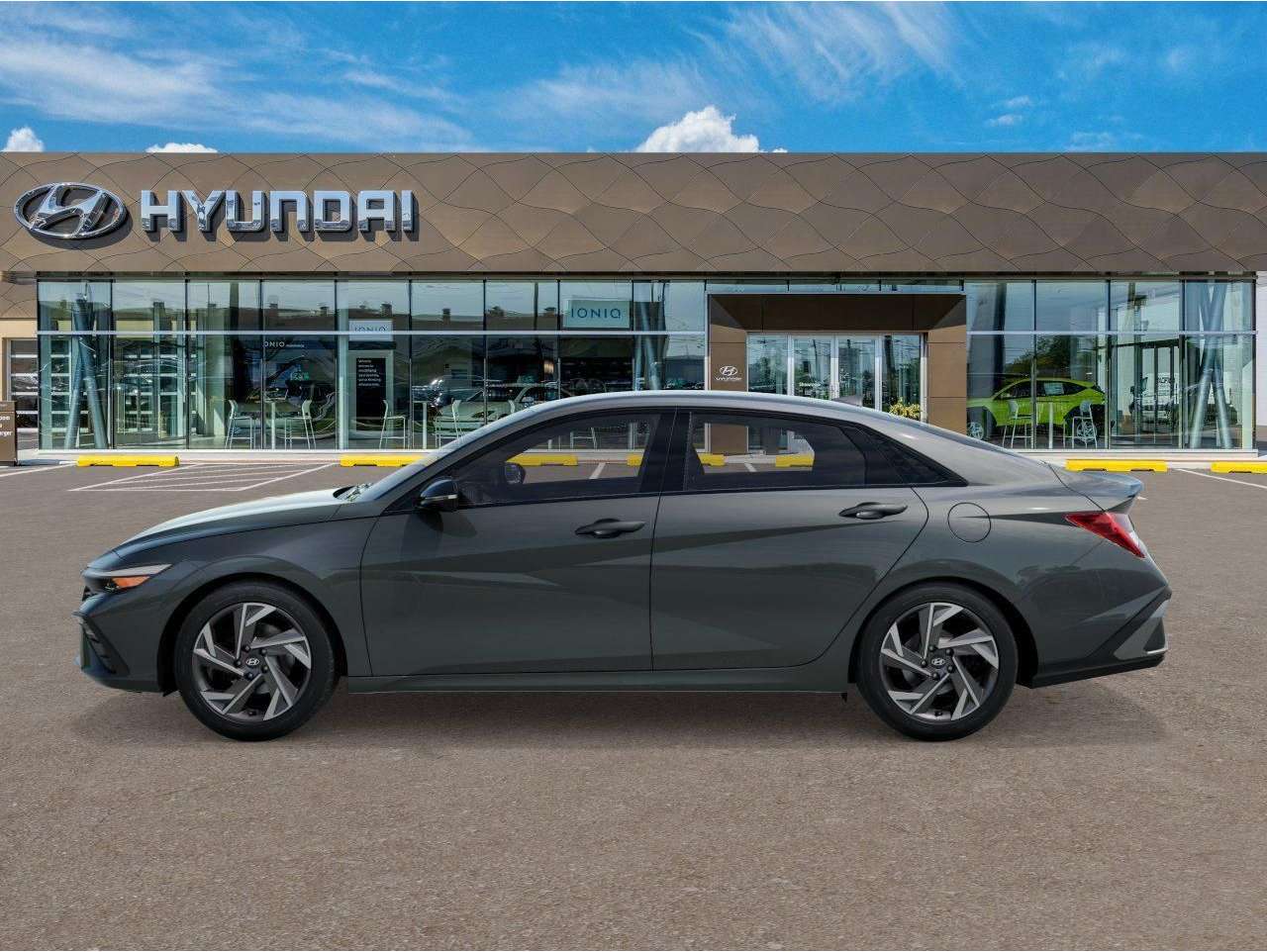 2025 Hyundai Elantra SEL's photo