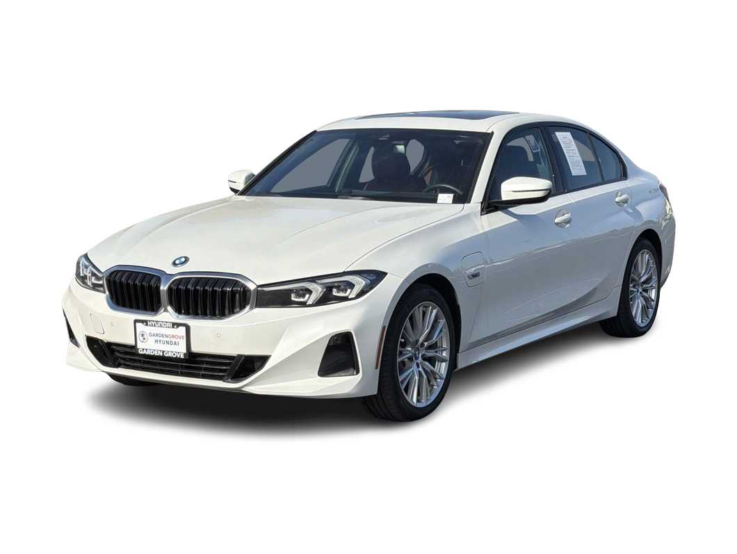 Thumbnail: 2023 BMW 3 Series - 1