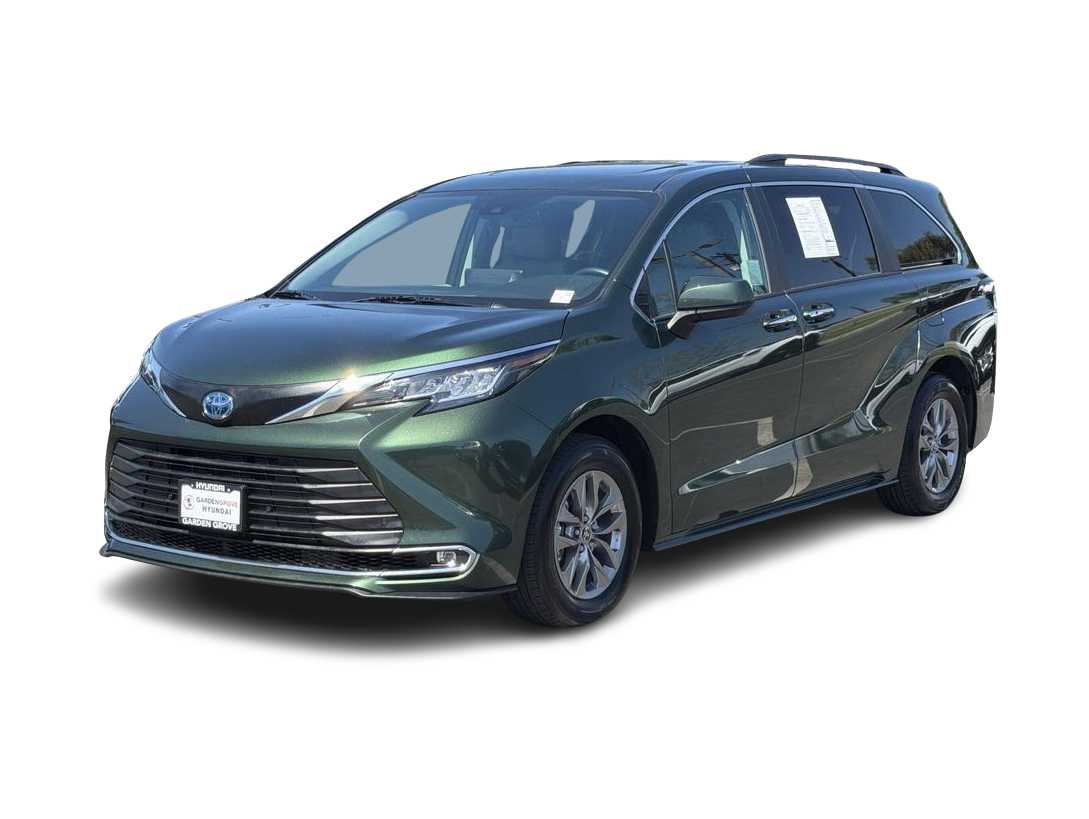 Thumbnail: 2023 Toyota Sienna - 1