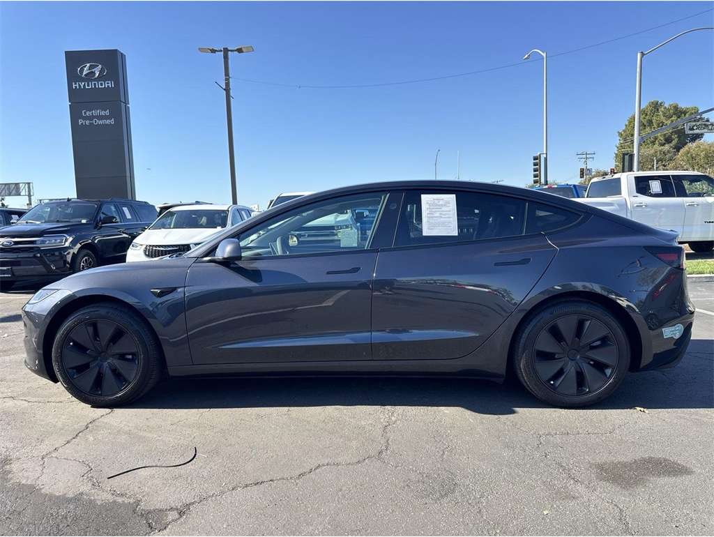 2024 Tesla Model 3 Base's photo