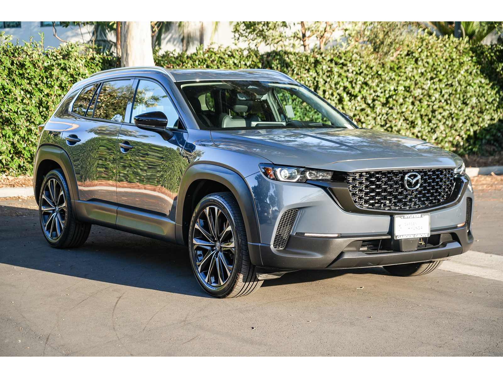 2025 Mazda CX-50 Premium Plus